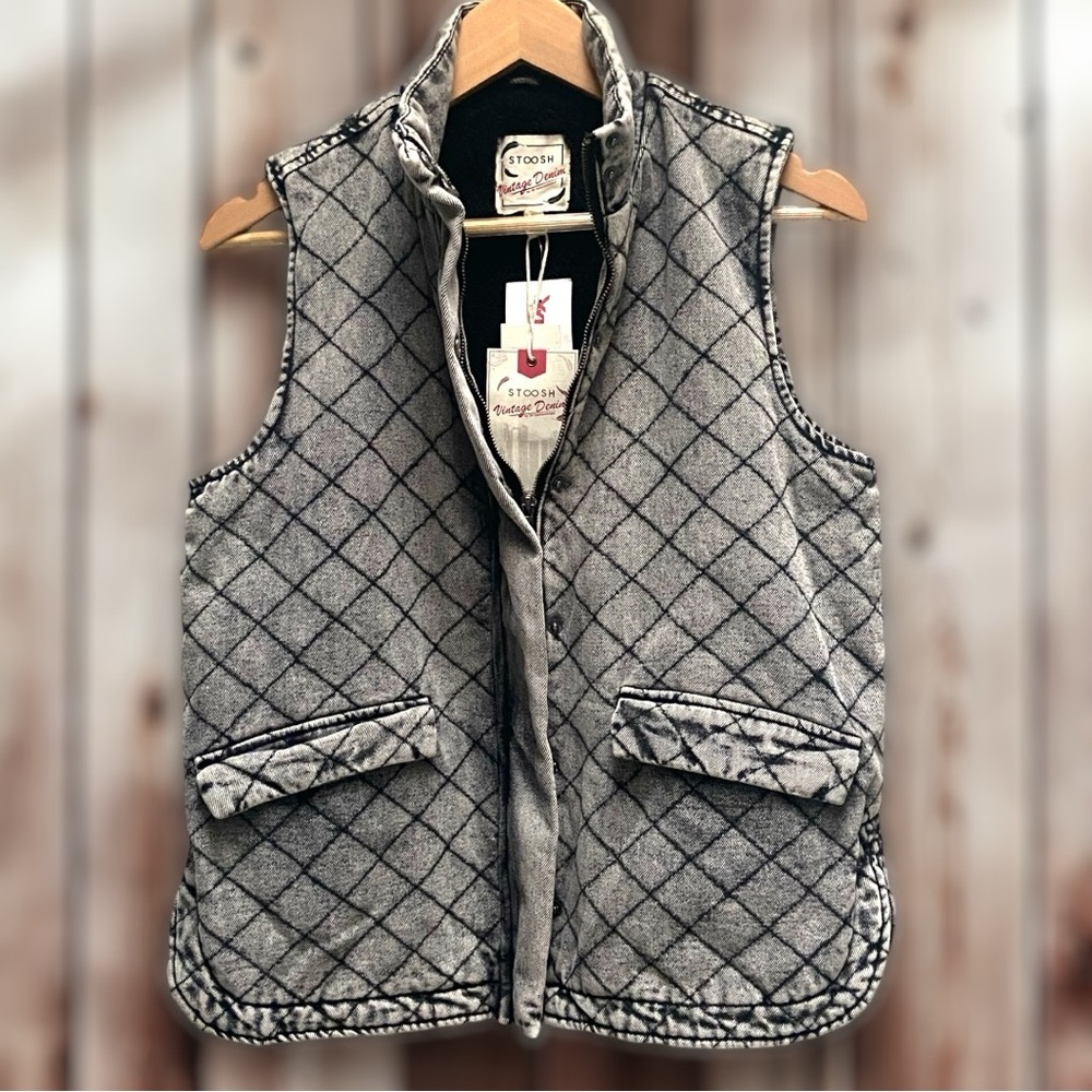 Swoosh Vintage Grey Wash Denim with Black Sherpa Lining Vest with Pockets - Picture 1 of 8